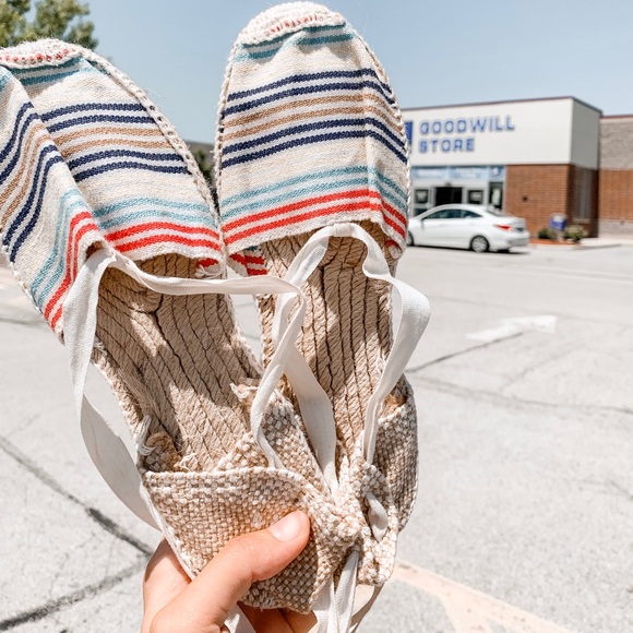 Cousu Main Shoes - ✨2/$20 Multi-Color Flat Espadrille | Size 8